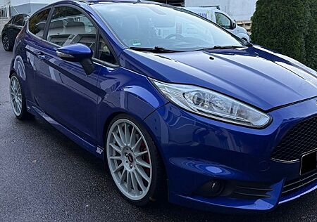 Ford Fiesta 1,6 EcoBoost ST200 Mk7