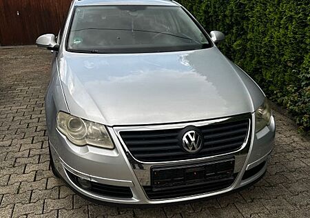 VW Passat Variant Volkswagen 2.0 TDI DPF DSG 125kW Highlin...