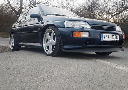 Ford Escort RS Cosworth renoviert