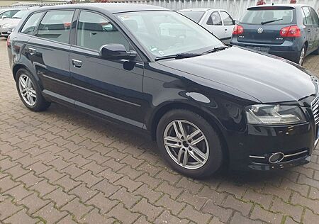 Audi A3 gebraucht kaufen Audi A3 Sportback 1.4 TFSI Attraction