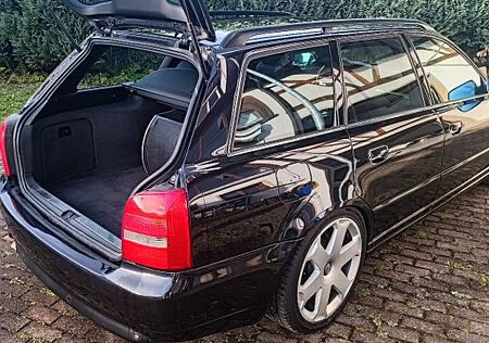 Audi S4 2.7 quattro Avant - RS4 Antirebsstrang