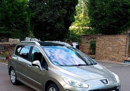 Peugeot 308 . ideale Familie Wagen.