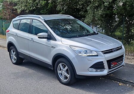 Ford Kuga Titanium 4×4 /Sport