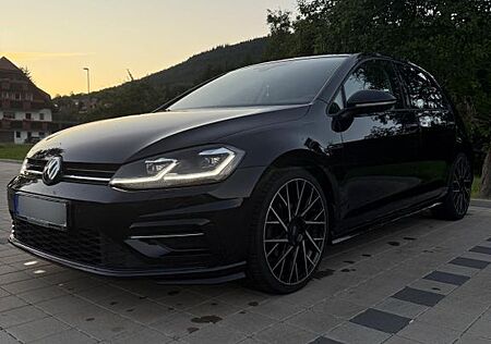 VW Golf Volkswagen 1.5 TSI R-Line Highline