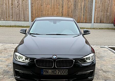BMW 320d xDrive Touring Luxury Line Luxury Line