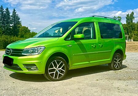 VW Caddy Volkswagen 2,0TDI 110kW 4Motion DSG Highline 5 Sitzer