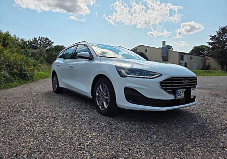 Ford Focus 1,0 EcoBoost Hybr. 92kW Titanium Tur. ...
