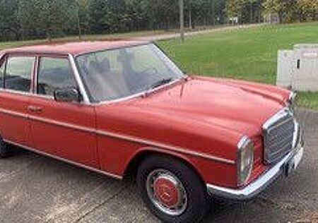 Mercedes-Benz 200 W115, /8, Automatik