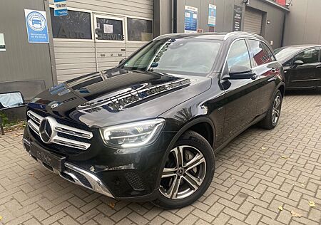 Mercedes-Benz GLC 300 de 4Matic / voll Leder / ACC