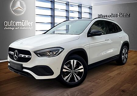 Mercedes-Benz GLA 200 PROGRESSIVE+NIGHT+AHK+PANO+LED+KAMERA+