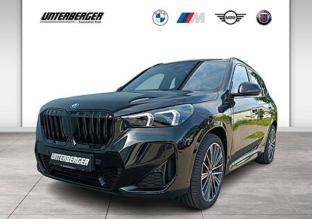 BMW X1 xDrive30e M Sport PRO 20" HUD Pano AHK LED HK