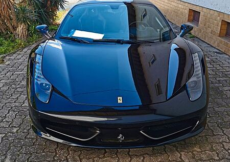 Ferrari 458 Italia -