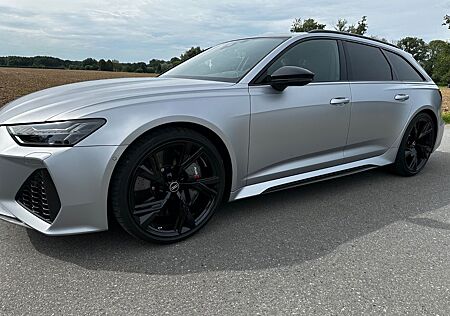 Audi RS6 Gar.2029 / Standhz. / Exclus / Carb