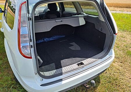 Ford Focus 1,6 Titanium Turnier Titanium