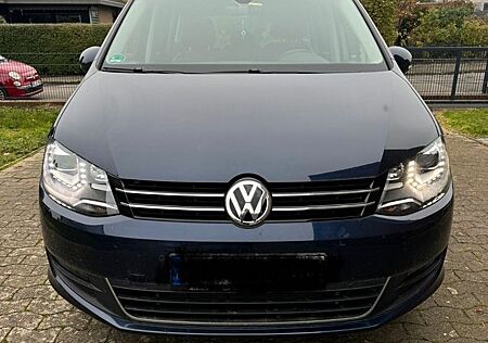 VW Sharan Volkswagen 2.0 TDI SCR DSG BMT Comfortline Comfo...