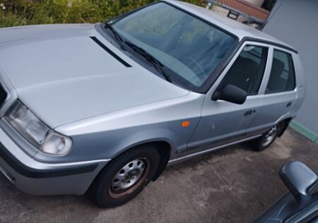 Skoda Felicia 1.3 GLX Limousine 98000 km TÜV -04/2027