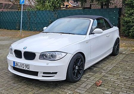 BMW 120i Cabrio - Weiß - Leder