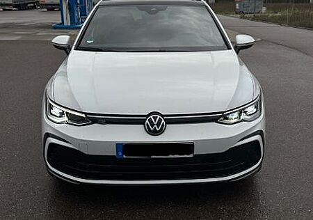 VW Golf Volkswagen 1.5 eTSI OPF 110kW DSG R-Line R-Line