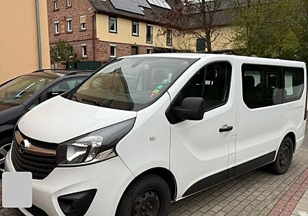 Opel Vivaro 8 Sitze