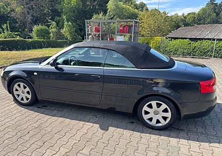 Audi A4 2.5TDI multitronic Cabriolet -
