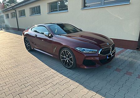BMW M850i xDrive Coupé -