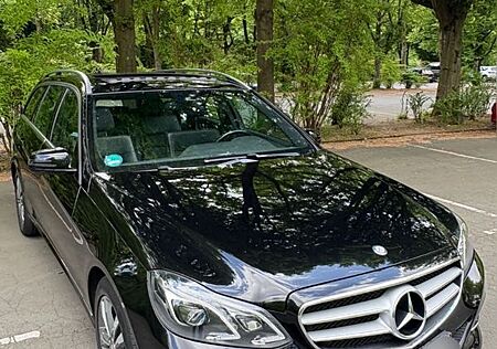 Mercedes-Benz E 200 BlueTEC T AVANTGARDE AVANTGARDE