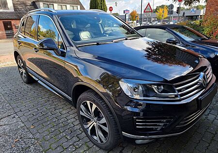VW Touareg gebraucht kaufen VW Touareg Volkswagen 3.0 V6 TDI R-Line, Standhzg. TOP!