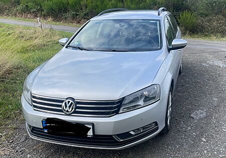 VW Passat Variant Volkswagen 2.0 BlueTDI DSG Trendline Var...