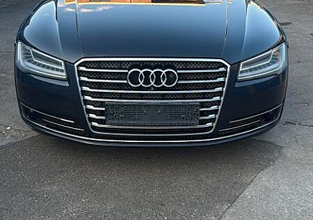Audi Gepanzerte Fzg. A8L 6.3 W12 FSI Security B7/VR9