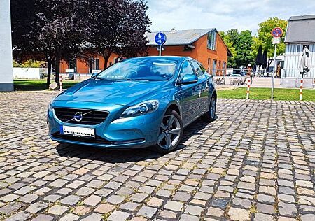 Volvo V40 D3 5-Zylinder Momentum Business Pro