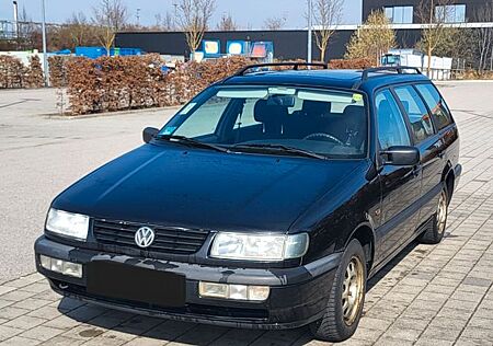 VW Passat Variant Volkswagen 1.8 GL GL
