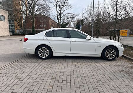 BMW 520i Limousine (F10) 81.000 km TÜV