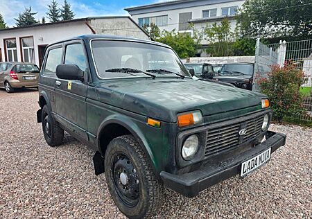 Lada Niva Only*1 Hand*AHK*4x4*TÜV Neu*