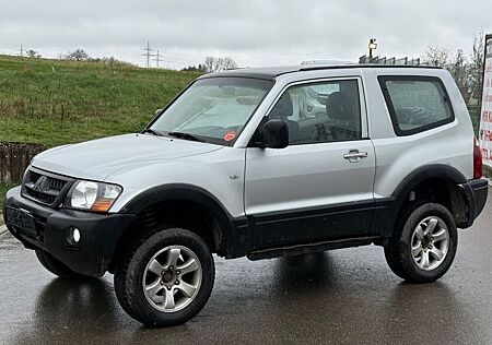 Mitsubishi Pajero 3.2 DI-D 4x4 *SEILWINDE*KLIMA*KAMERA*ALU*