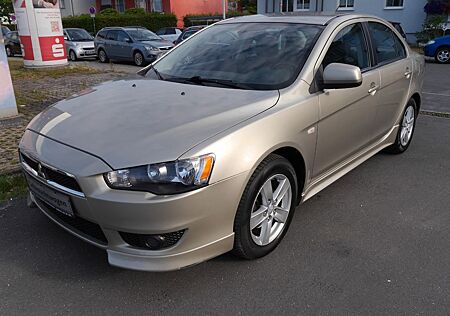Mitsubishi Lancer Lim. Intense/AHK/