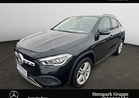 Mercedes-Benz GLA 200 Progressive PANO*AHK*RFK*LED*SPURH.*uvm*