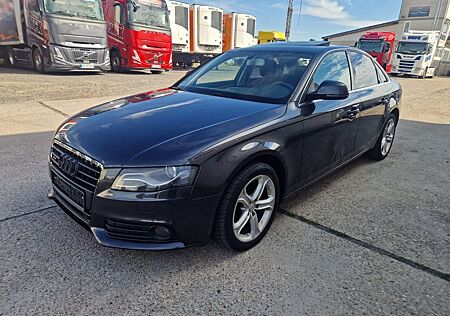 Audi A4 Lim. Attraction quattro