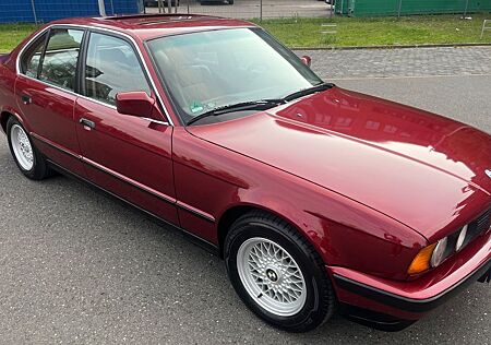 BMW 520i 24 V (E 34)