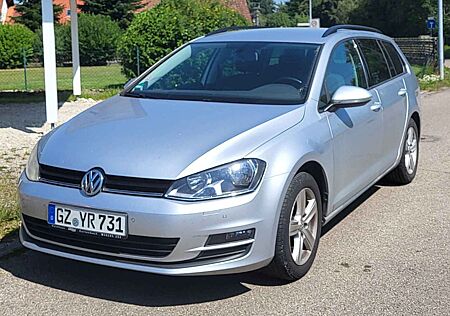 VW Golf Volkswagen 1.2 TSI BMT Comfortline Variant Comfortline