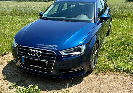 Audi A3 2.0 TDI quattro Ambiente Sportback Ambiente