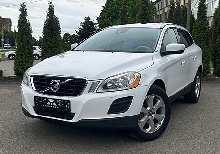 Volvo XC 60 XC60 3.2 AWD Geartronic Momentum Momentum