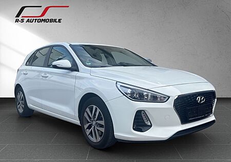 Hyundai i30 Trend*Kamera+Navi*SHZ*LHZ*Carplay*PDC*2.Hand