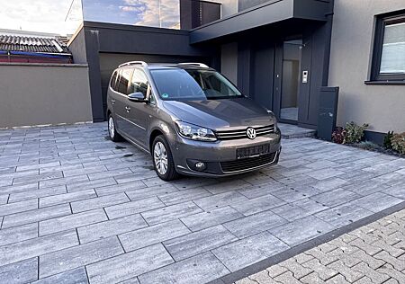 VW Touran gebraucht kaufen VW Touran Volkswagen Life, PDC, Park-Lenk, Shz