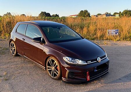 VW Golf Volkswagen 2.0 TDI 135kW SCR DSG GTD GTD