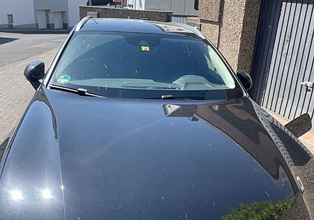 Volvo V60 T6 Twin Engine AWD Geartr Momentum Pro M...