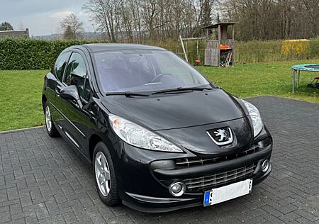 Peugeot 207 Sehr Gepflegt - Tüv Neu