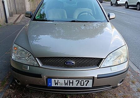 Ford Mondeo 2,0 Ghia Autom.