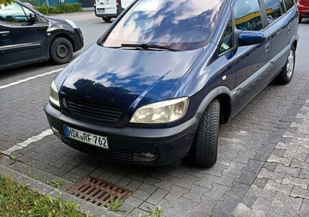 Opel Zafira 1.8 16V Selection Executive Selection...