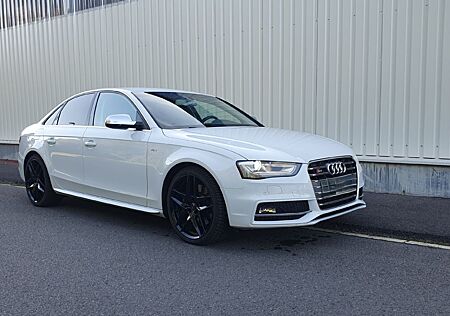 Audi S4 3.0 TFSI QUATTRO AHK SHZ TEMP LEDER STHZ