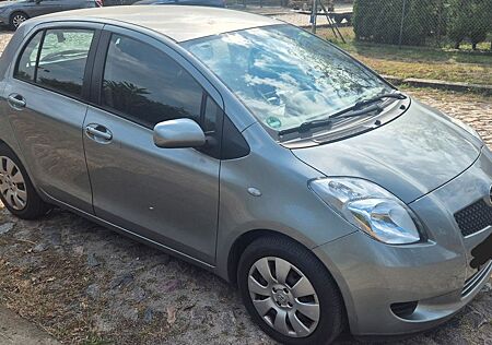 Toyota Yaris Sol